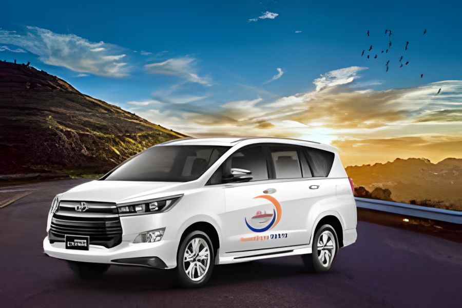Ayodhya Yatra Toyota Innova taxi
